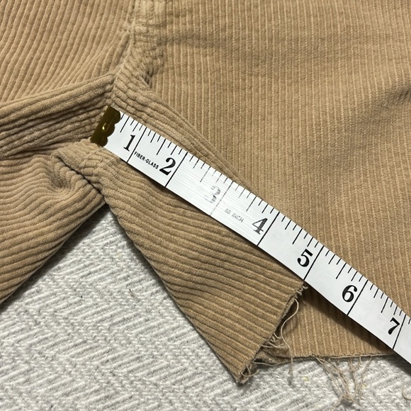EMPYRE high rise Tan Corduroy Shorts.  Size 2 - Picture 7 of 10